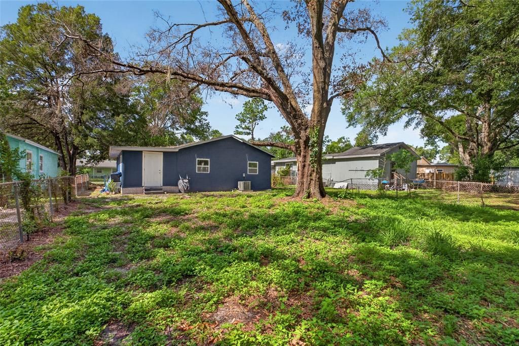 For Sale: $315,000 (4 beds, 2 baths, 1088 Square Feet)