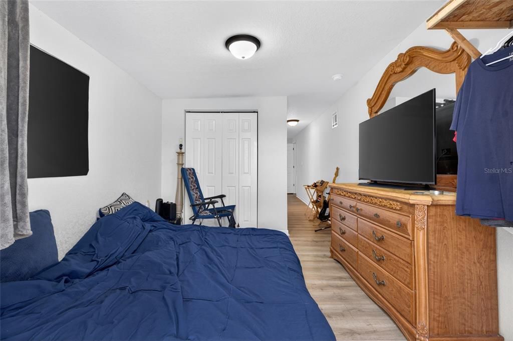 For Sale: $315,000 (4 beds, 2 baths, 1088 Square Feet)