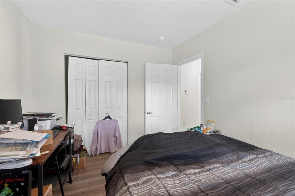 For Sale: $315,000 (4 beds, 2 baths, 1088 Square Feet)