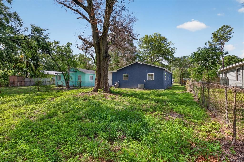 For Sale: $315,000 (4 beds, 2 baths, 1088 Square Feet)