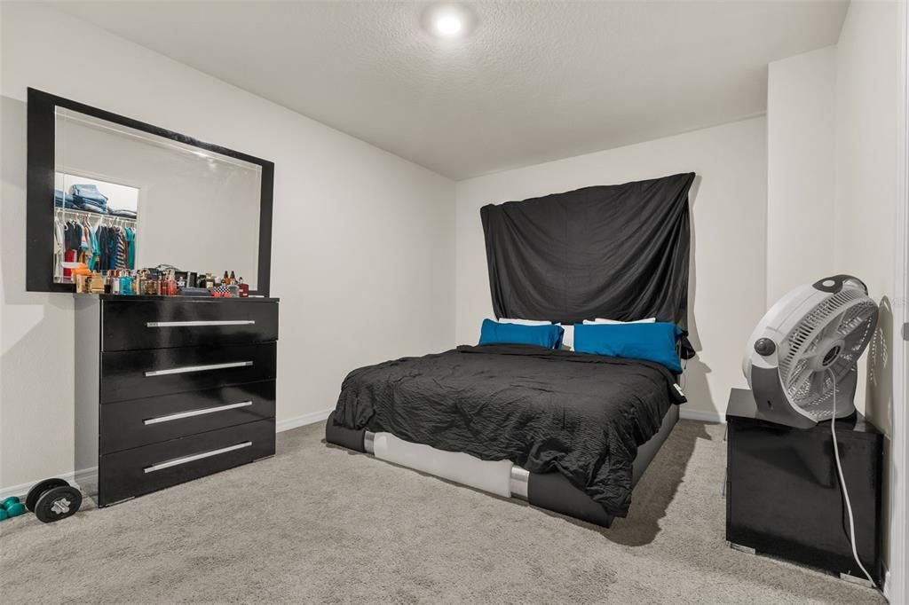 For Sale: $279,999 (3 beds, 2 baths, 1515 Square Feet)