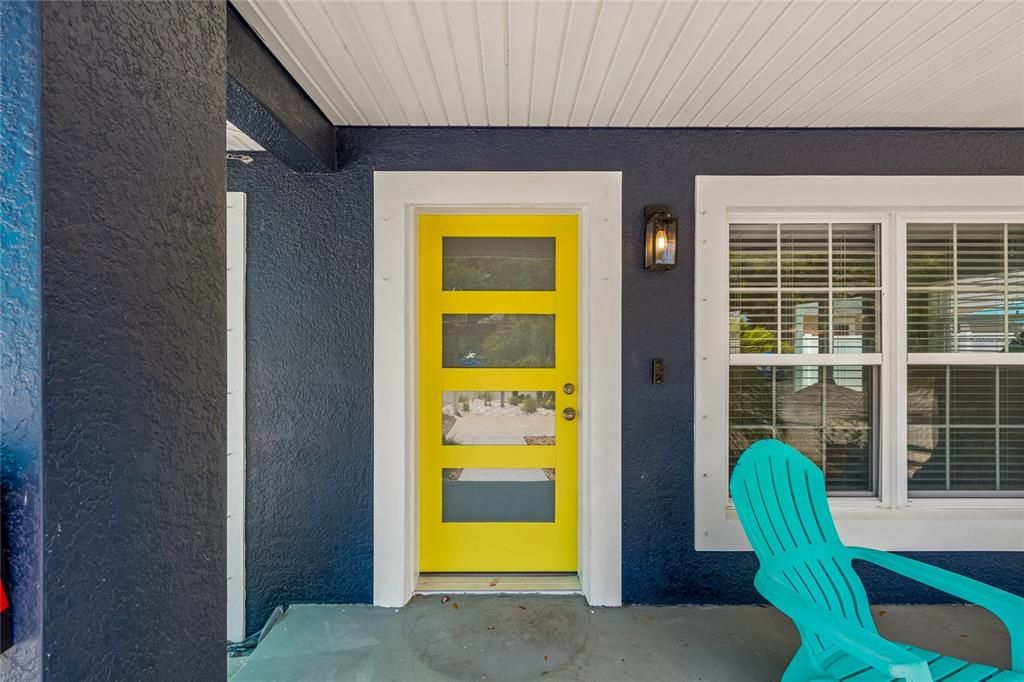 For Sale: $549,900 (3 beds, 2 baths, 1242 Square Feet)