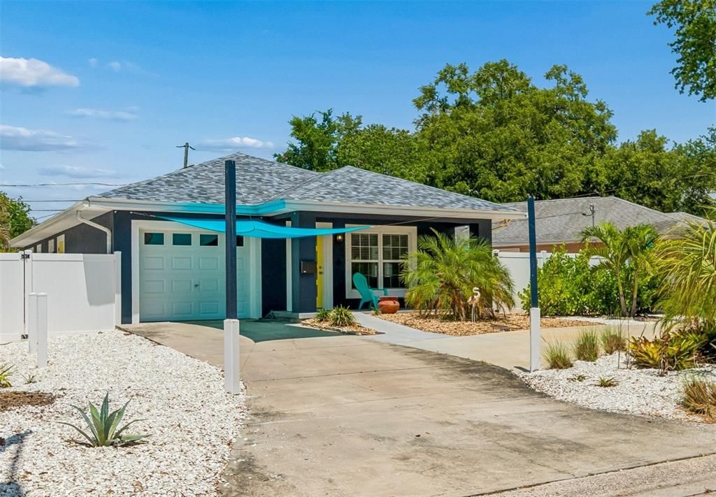 For Sale: $549,900 (3 beds, 2 baths, 1242 Square Feet)
