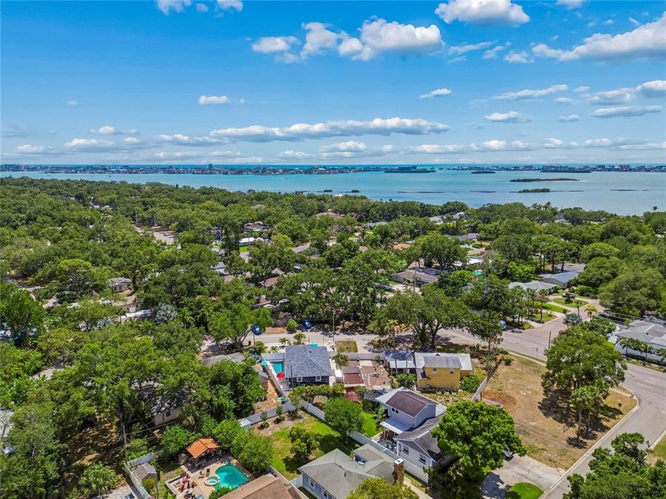 For Sale: $549,900 (3 beds, 2 baths, 1242 Square Feet)