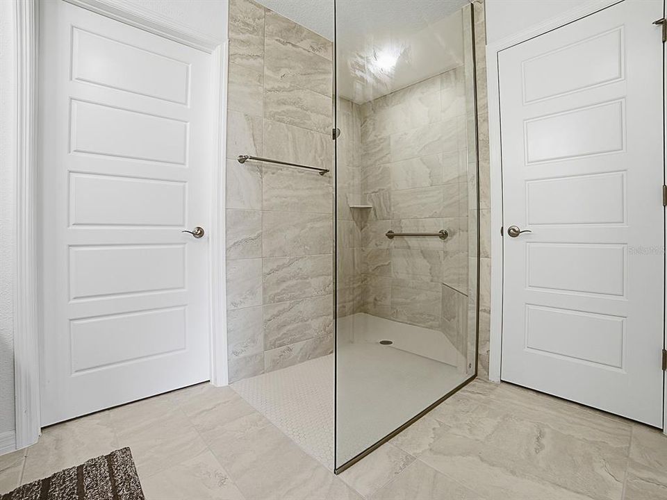 For Sale: $584,900 (3 beds, 2 baths, 1931 Square Feet)