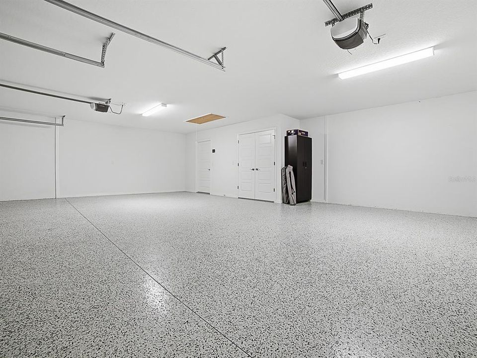 For Sale: $584,900 (3 beds, 2 baths, 1931 Square Feet)