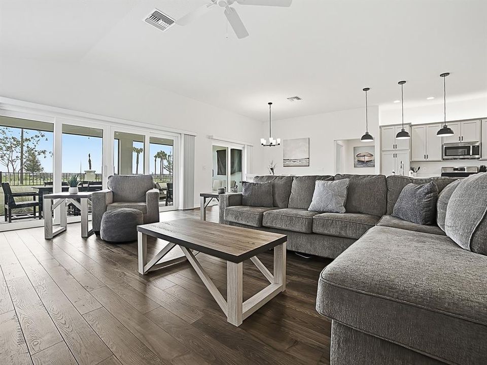 For Sale: $584,900 (3 beds, 2 baths, 1931 Square Feet)