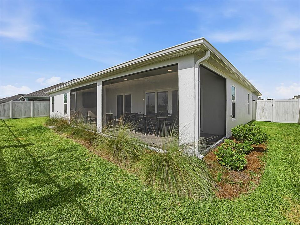 For Sale: $584,900 (3 beds, 2 baths, 1931 Square Feet)