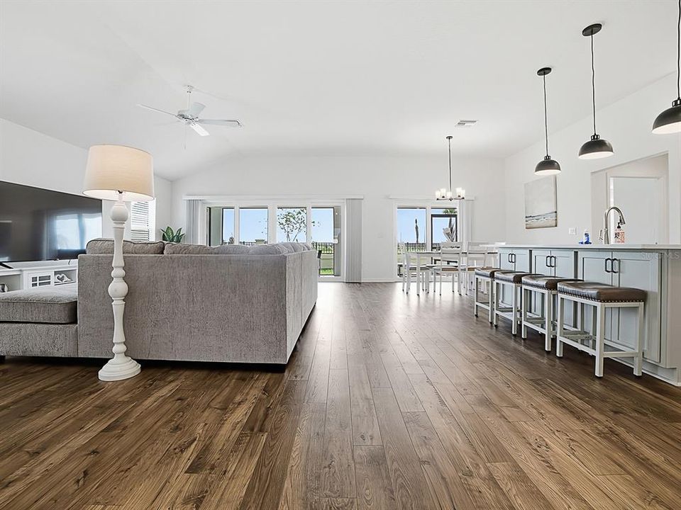 For Sale: $584,900 (3 beds, 2 baths, 1931 Square Feet)