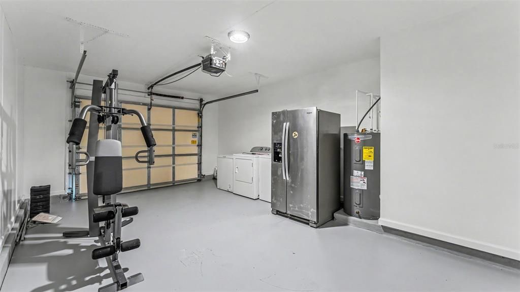 For Sale: $304,900 (3 beds, 2 baths, 1051 Square Feet)