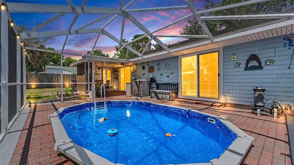 For Sale: $304,900 (3 beds, 2 baths, 1051 Square Feet)