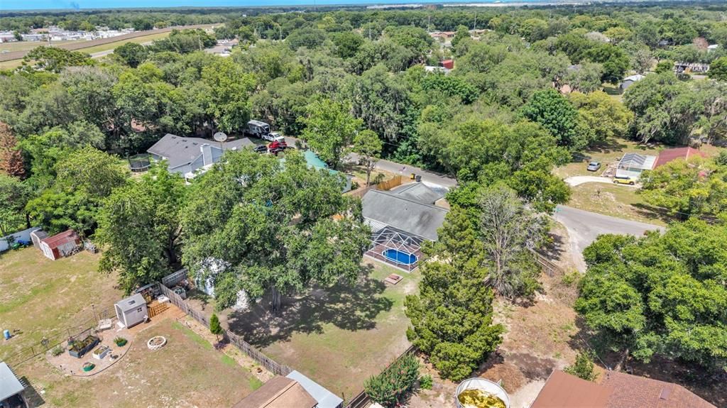 For Sale: $304,900 (3 beds, 2 baths, 1051 Square Feet)
