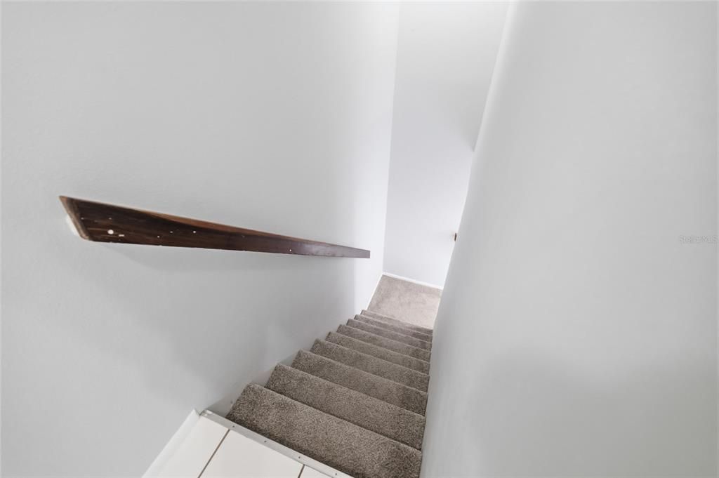 Active With Contract: $219,800 (2 beds, 1 baths, 840 Square Feet)