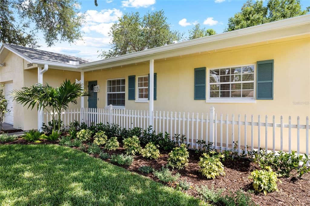 Active With Contract: $649,000 (3 beds, 2 baths, 1776 Square Feet)