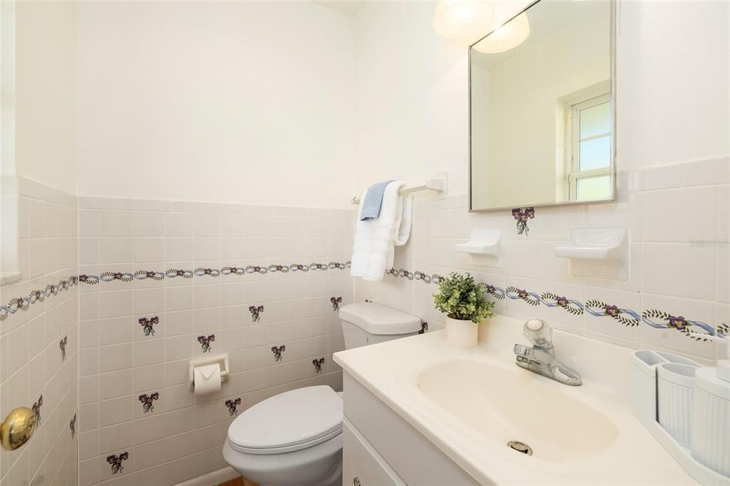 Active With Contract: $649,000 (3 beds, 2 baths, 1776 Square Feet)