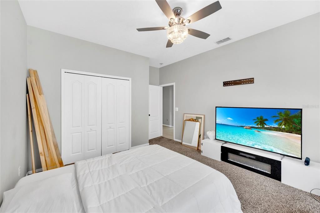 For Sale: $749,900 (5 beds, 3 baths, 3750 Square Feet)