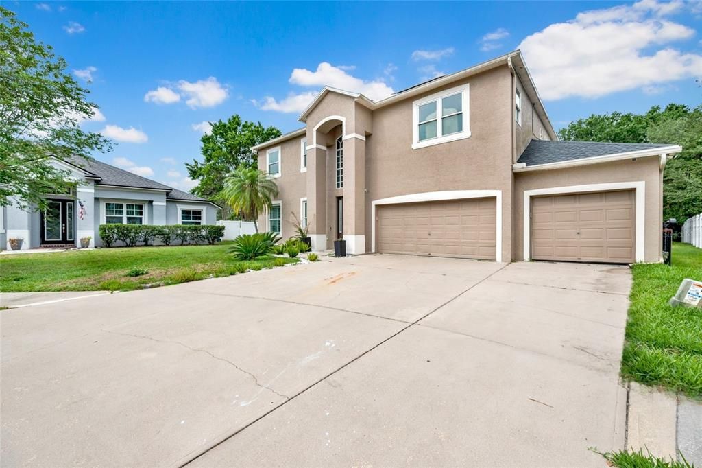 For Sale: $749,900 (5 beds, 3 baths, 3750 Square Feet)