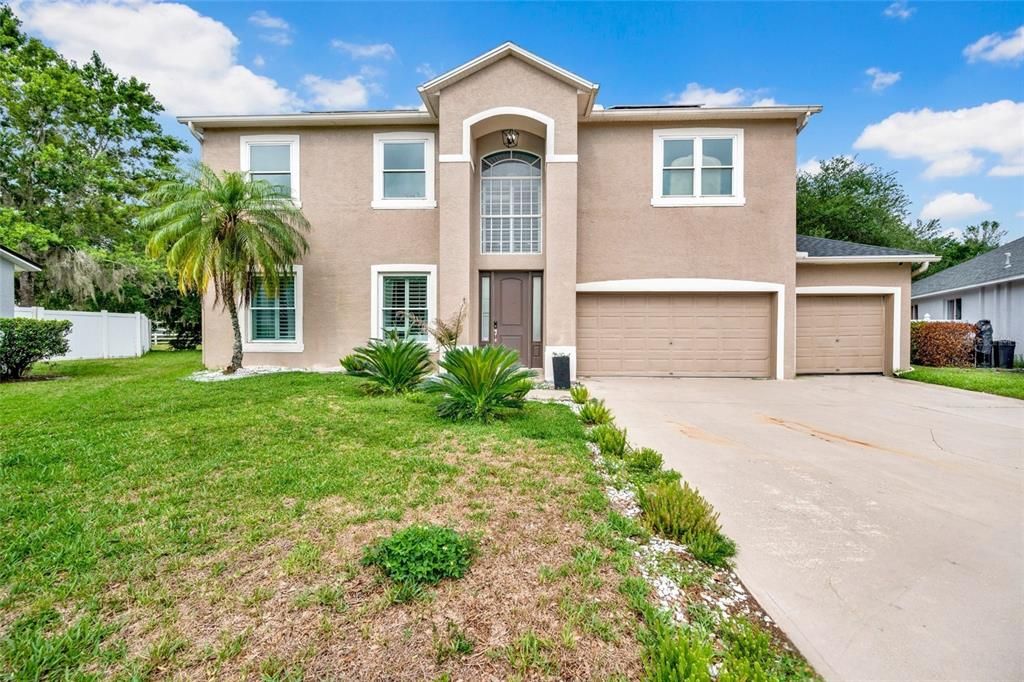 For Sale: $749,900 (5 beds, 3 baths, 3750 Square Feet)