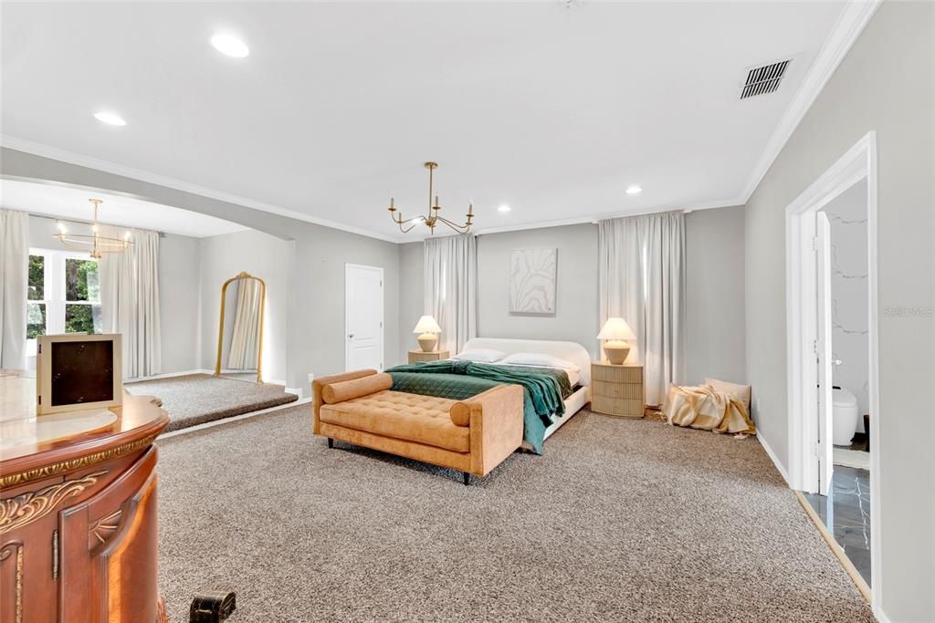 For Sale: $749,900 (5 beds, 3 baths, 3750 Square Feet)