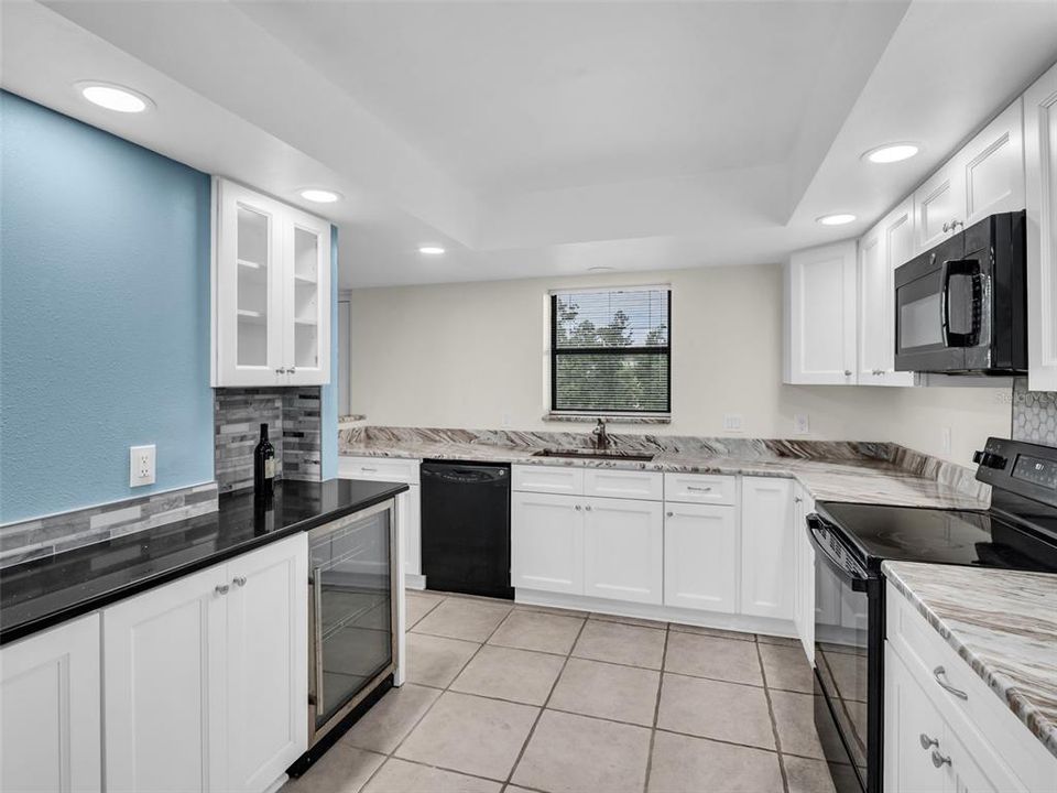 En Venta: $425,000 (2 camas, 2 baños, 1550 Pies cuadrados)