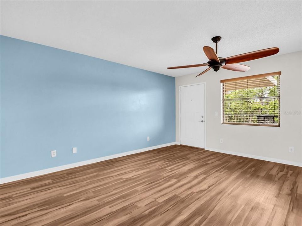 En Venta: $425,000 (2 camas, 2 baños, 1550 Pies cuadrados)