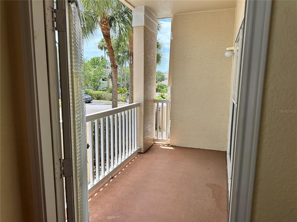 For Sale: $119,000 (1 beds, 1 baths, 660 Square Feet)