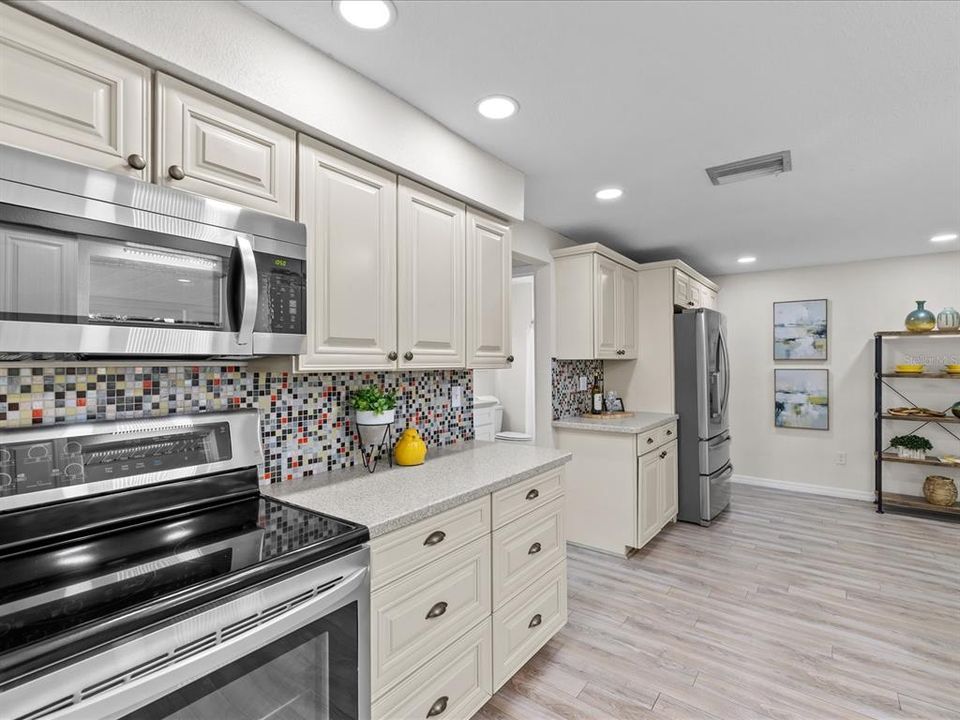 For Sale: $449,950 (3 beds, 2 baths, 1360 Square Feet)