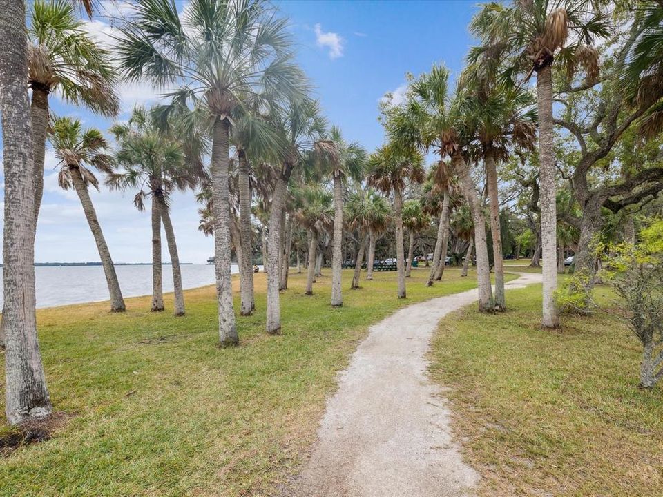 For Sale: $449,950 (3 beds, 2 baths, 1360 Square Feet)