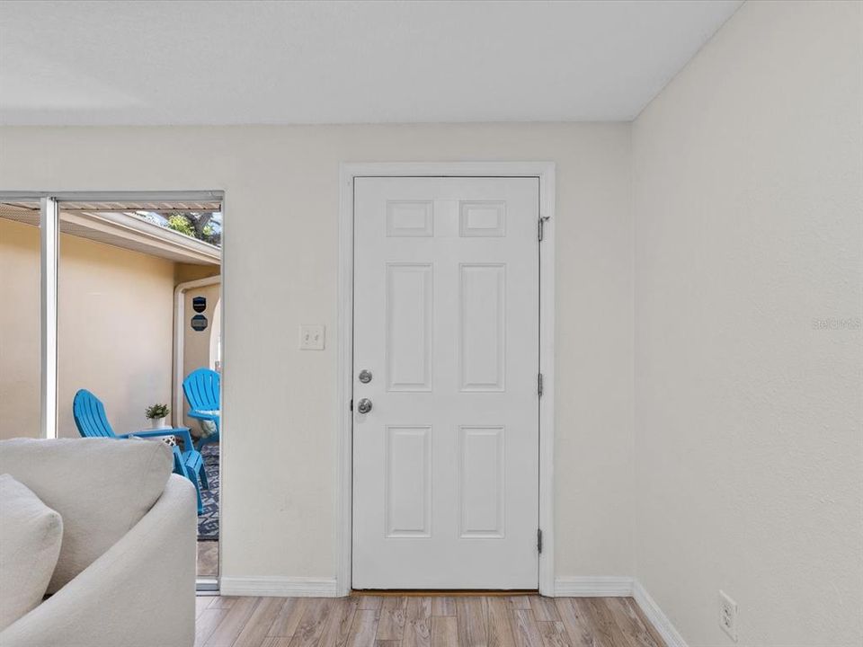 For Sale: $449,950 (3 beds, 2 baths, 1360 Square Feet)