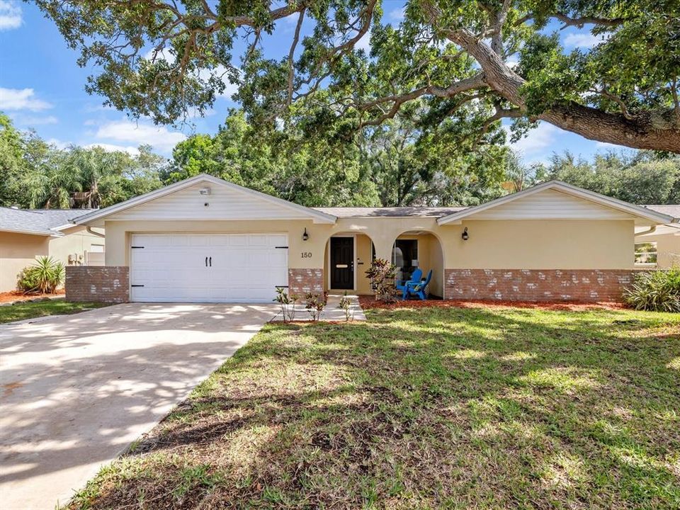 For Sale: $449,950 (3 beds, 2 baths, 1360 Square Feet)