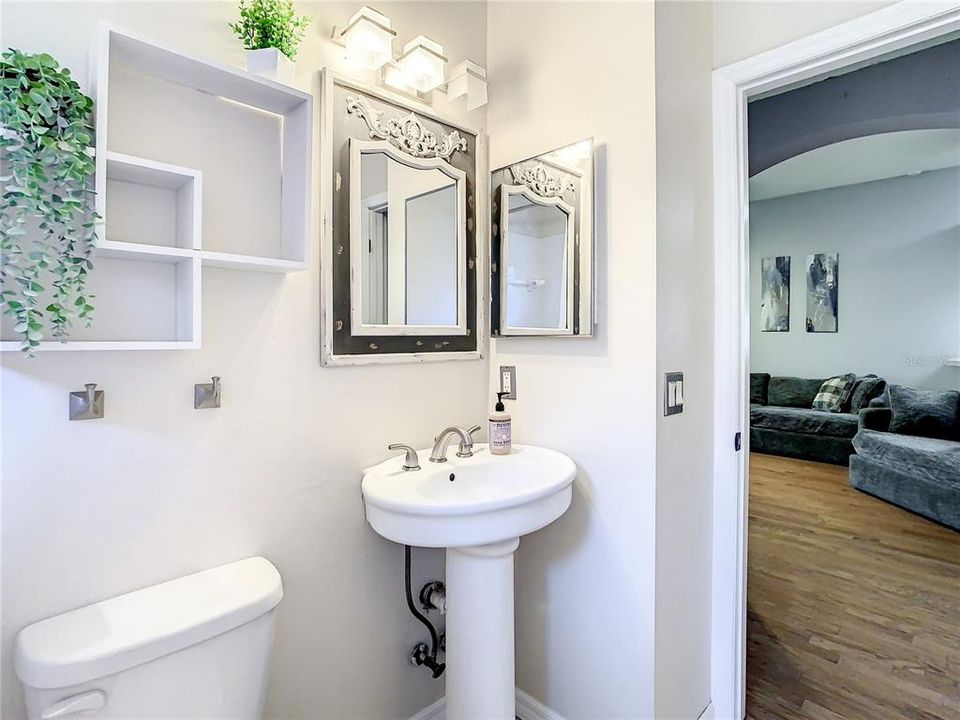 For Rent: $2,395 (4 beds, 2 baths, 1857 Square Feet)