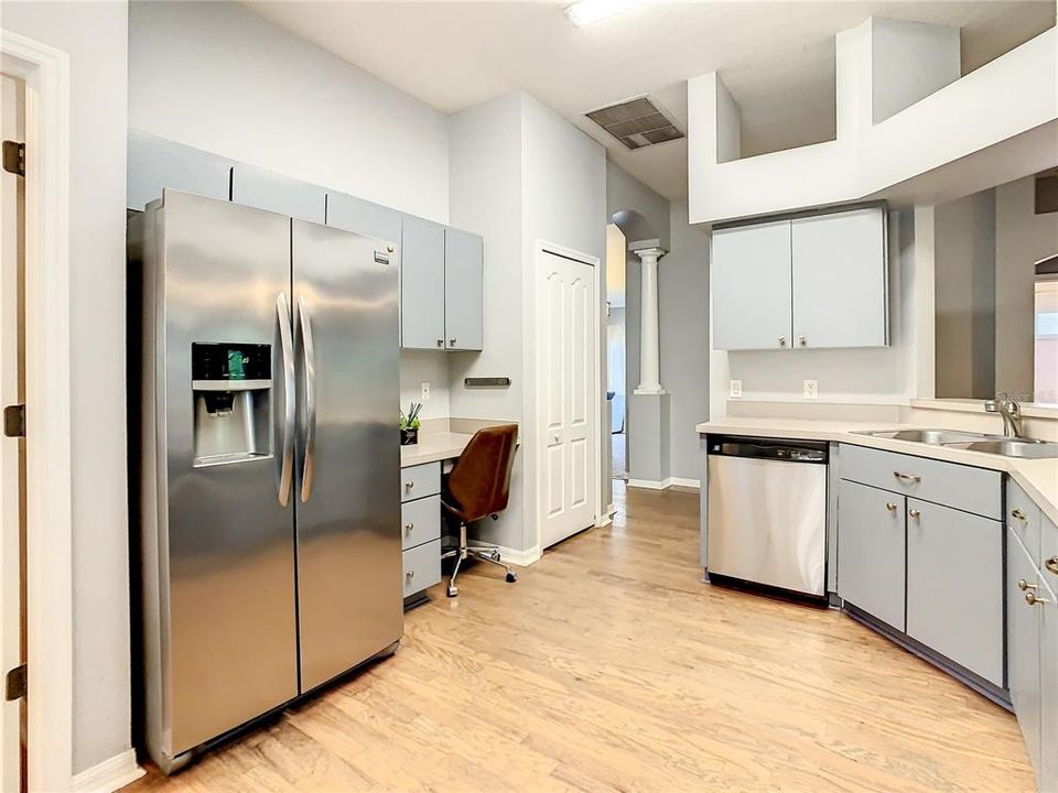 For Rent: $2,395 (4 beds, 2 baths, 1857 Square Feet)