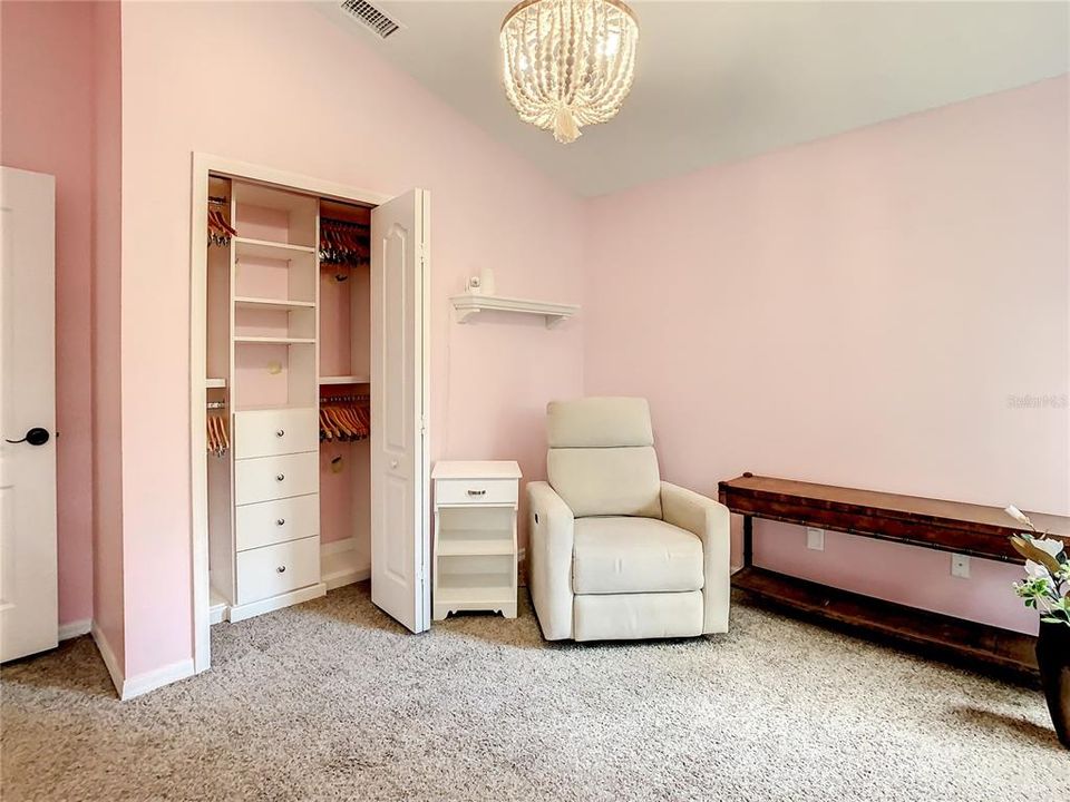 For Rent: $2,395 (4 beds, 2 baths, 1857 Square Feet)