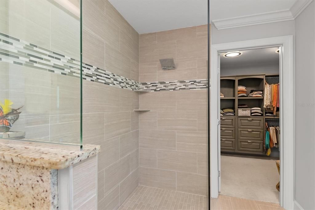 Active With Contract: $450,000 (3 beds, 2 baths, 1834 Square Feet)