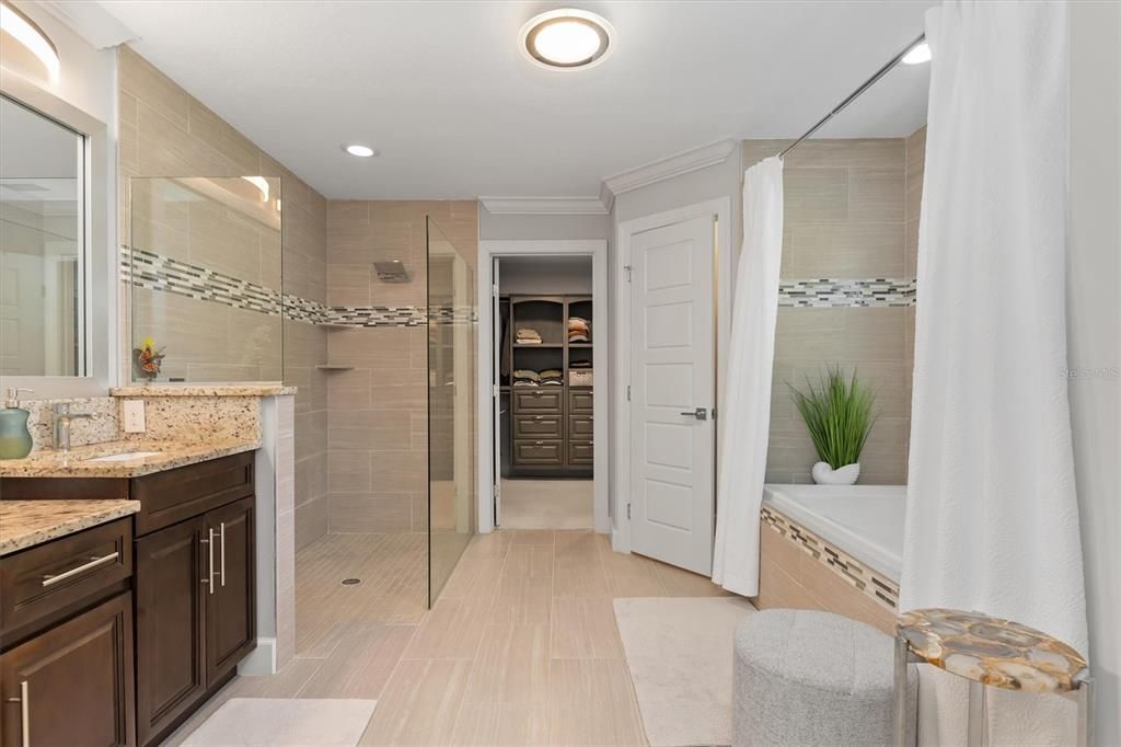 Active With Contract: $450,000 (3 beds, 2 baths, 1834 Square Feet)
