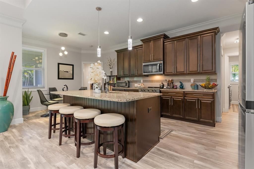 Active With Contract: $450,000 (3 beds, 2 baths, 1834 Square Feet)