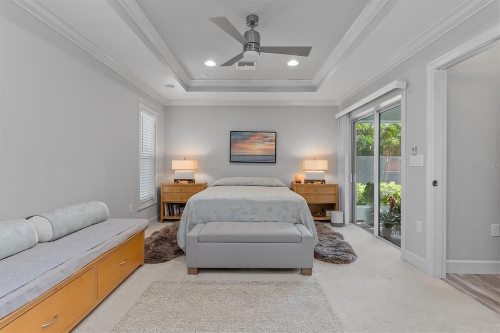 Active With Contract: $450,000 (3 beds, 2 baths, 1834 Square Feet)