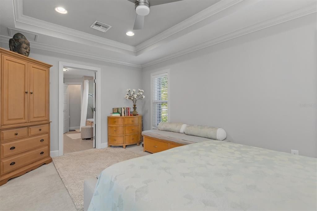 Active With Contract: $450,000 (3 beds, 2 baths, 1834 Square Feet)