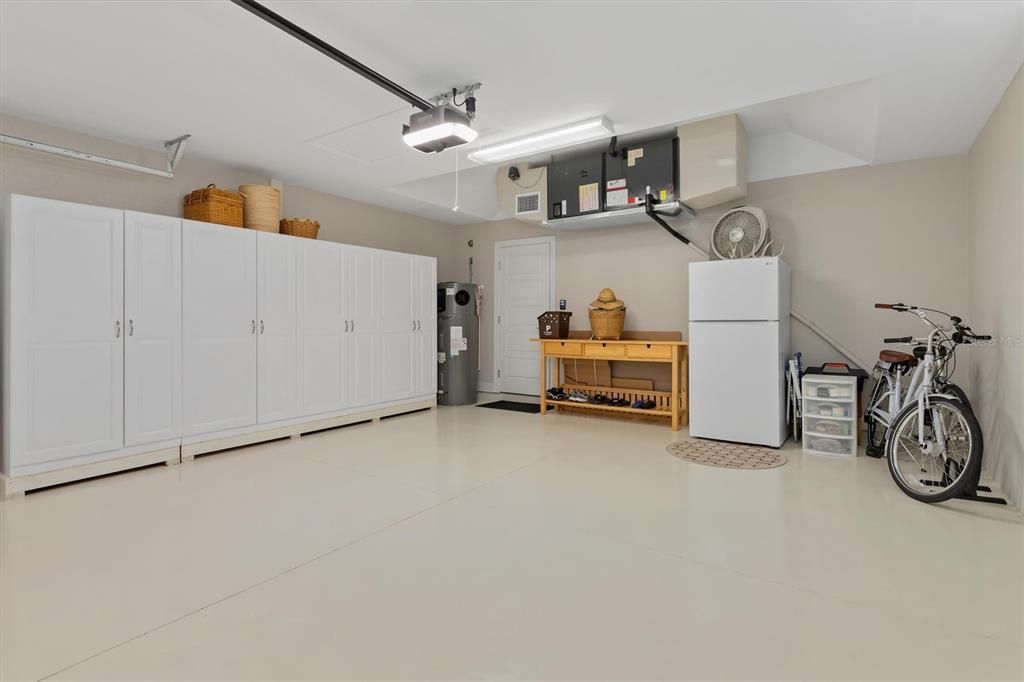 Active With Contract: $450,000 (3 beds, 2 baths, 1834 Square Feet)