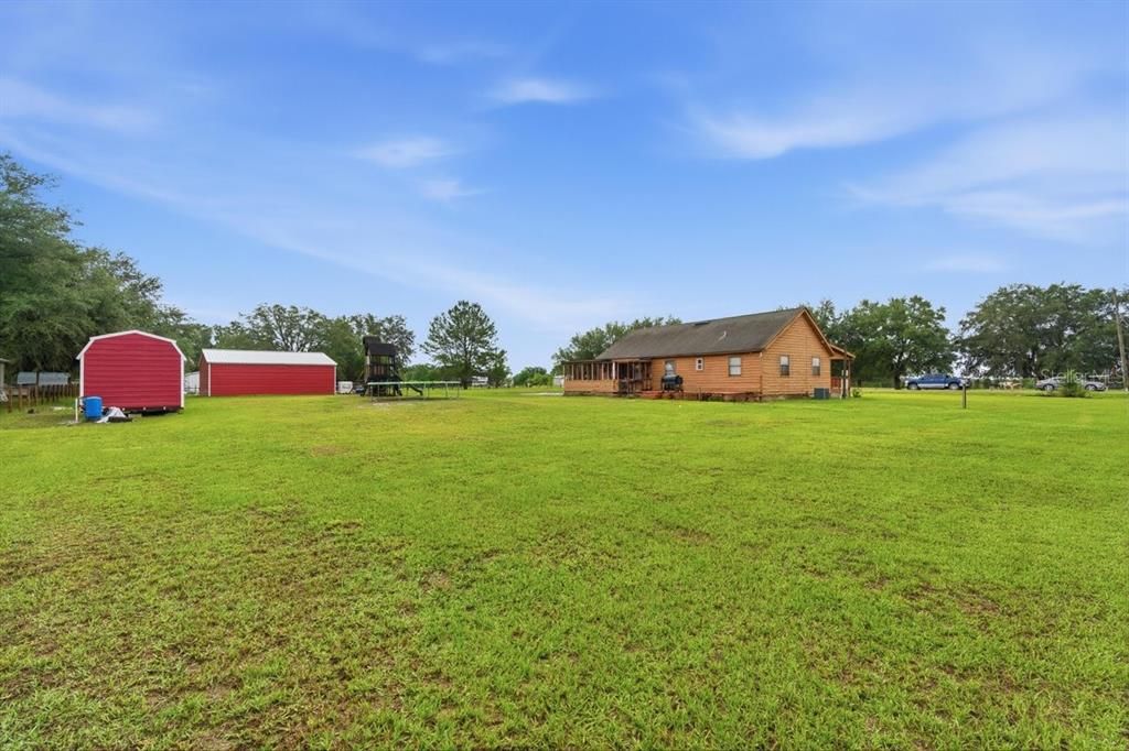 For Sale: $345,000 (3 beds, 2 baths, 1350 Square Feet)