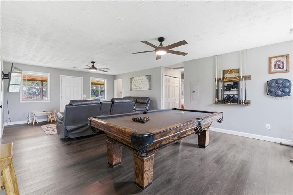 For Sale: $345,000 (3 beds, 2 baths, 1350 Square Feet)