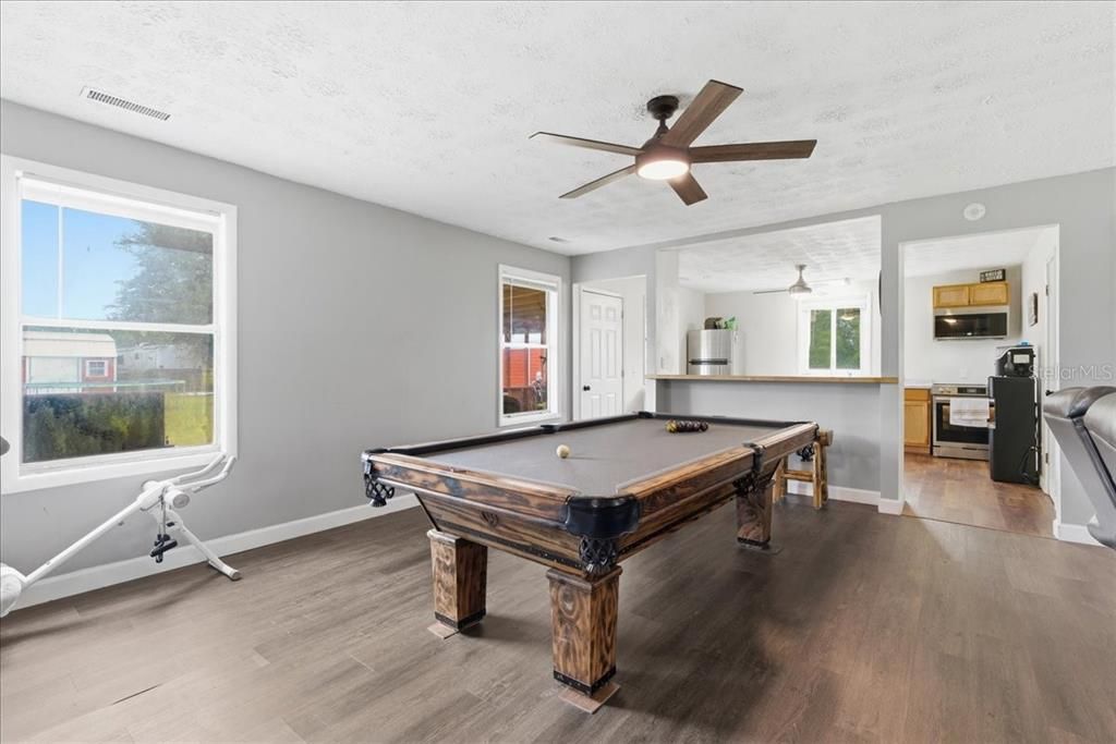 For Sale: $345,000 (3 beds, 2 baths, 1350 Square Feet)
