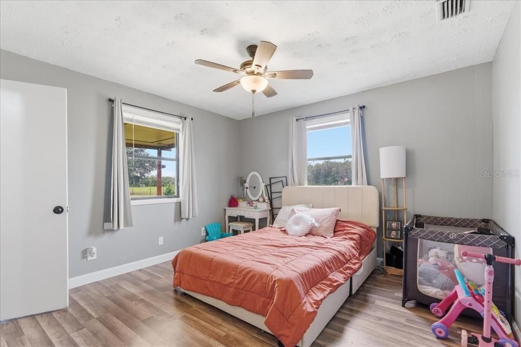 For Sale: $345,000 (3 beds, 2 baths, 1350 Square Feet)
