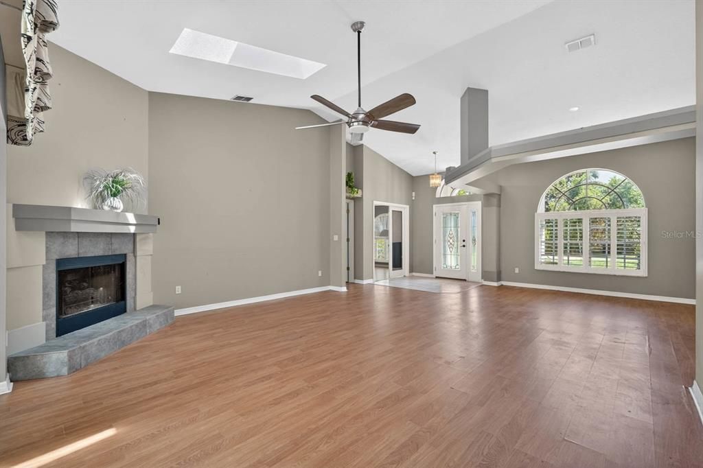 For Sale: $440,000 (3 beds, 2 baths, 2038 Square Feet)
