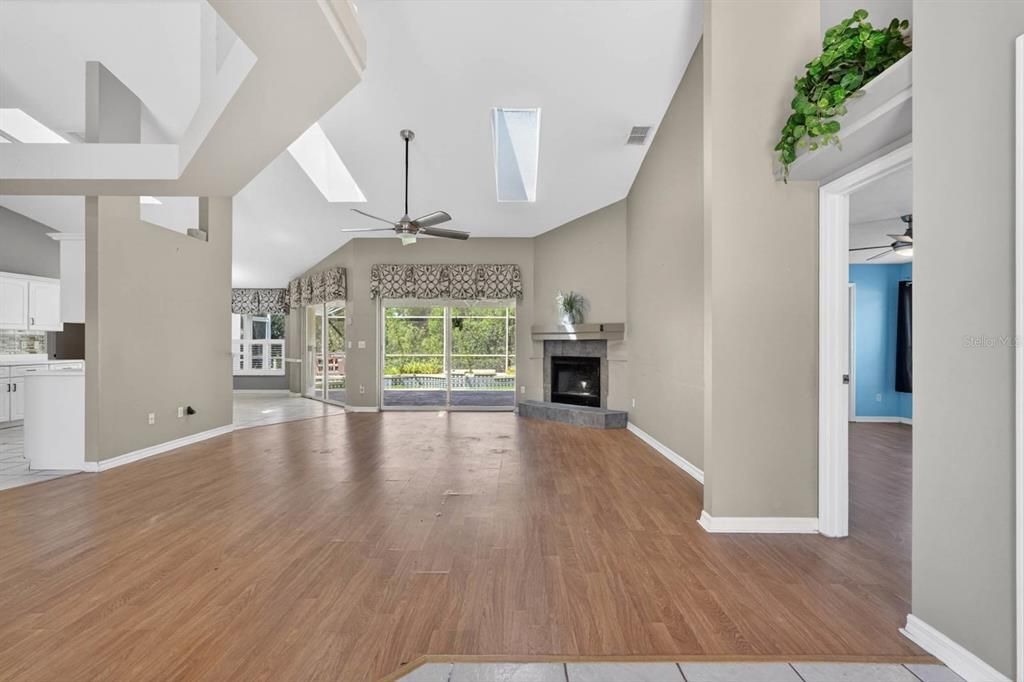 For Sale: $440,000 (3 beds, 2 baths, 2038 Square Feet)