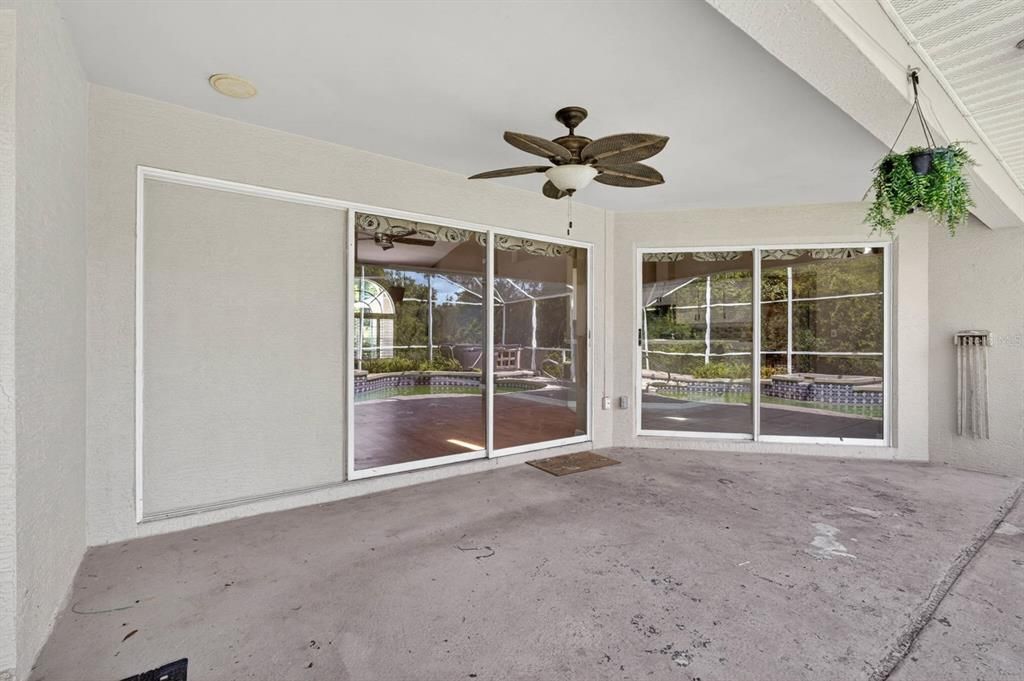 For Sale: $440,000 (3 beds, 2 baths, 2038 Square Feet)