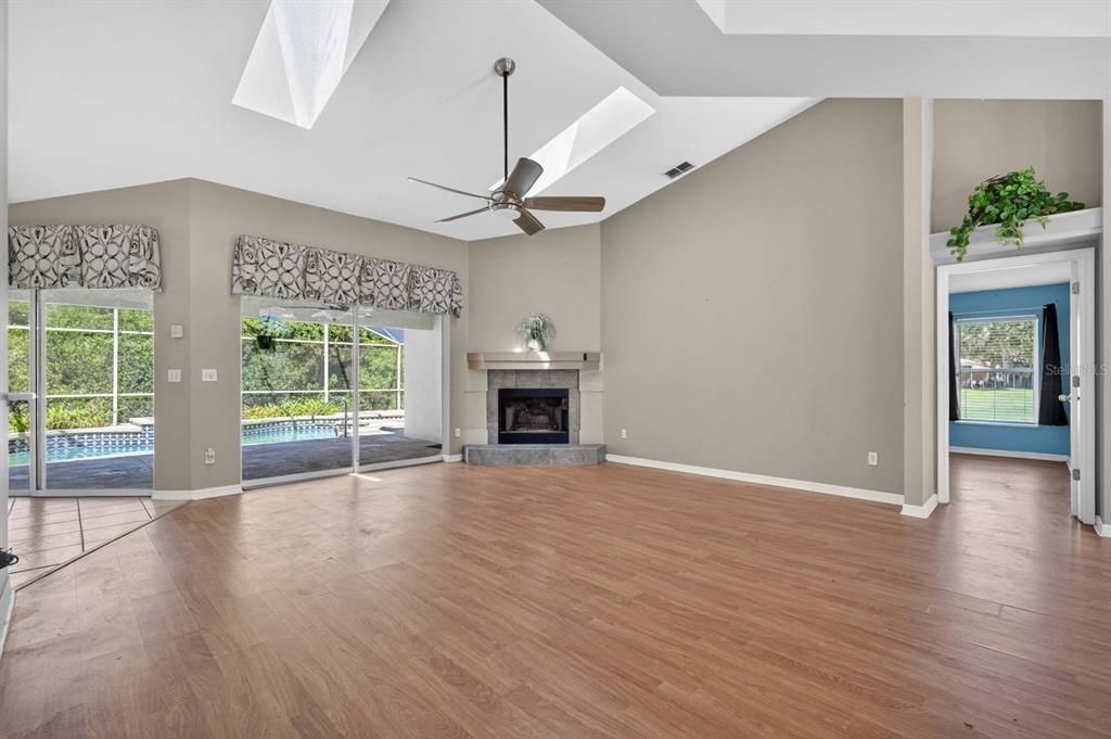 For Sale: $440,000 (3 beds, 2 baths, 2038 Square Feet)