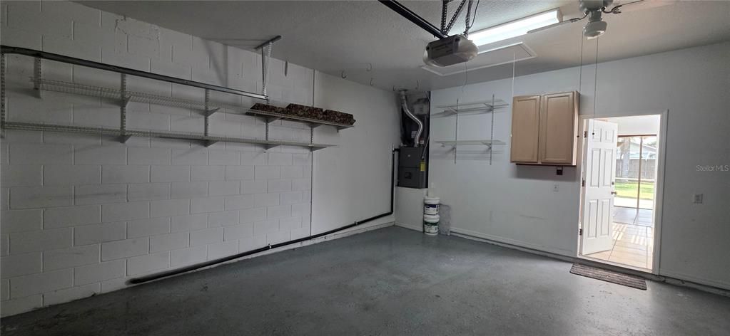 En Renta: $2,550 (4 camas, 2 baños, 2221 Pies cuadrados)
