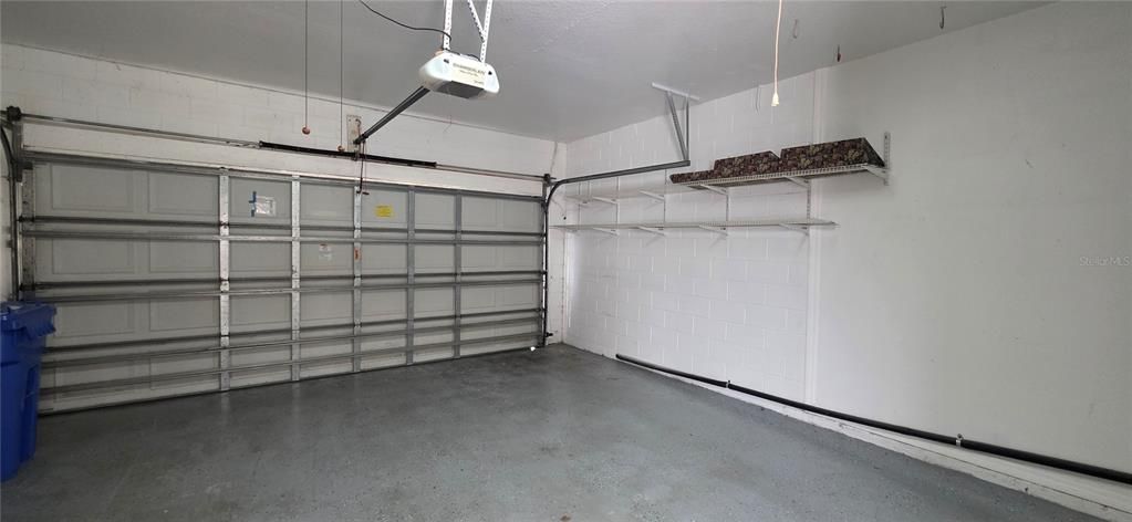 En Renta: $2,550 (4 camas, 2 baños, 2221 Pies cuadrados)
