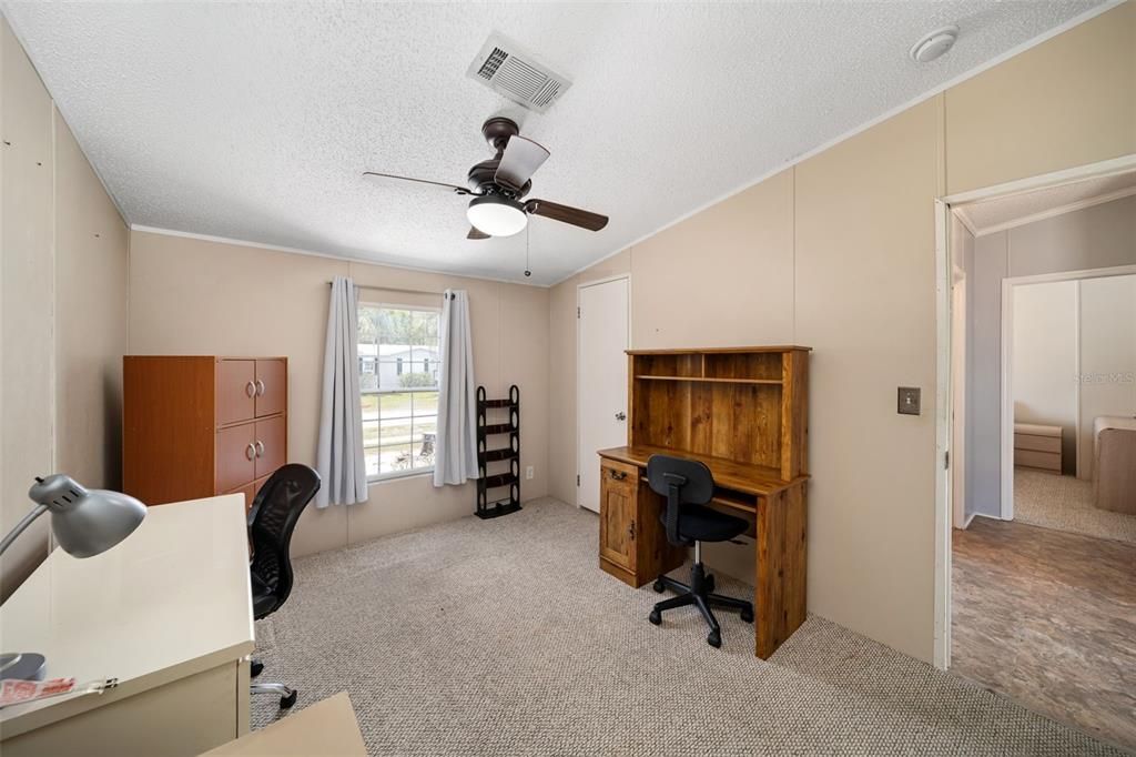 Activo con contrato: $239,900 (3 camas, 2 baños, 1508 Pies cuadrados)